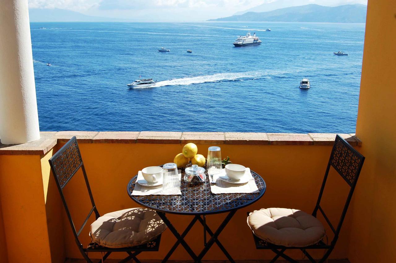 La Terrazza Sul Mare Bed & Breakfast Capri Exterior photo